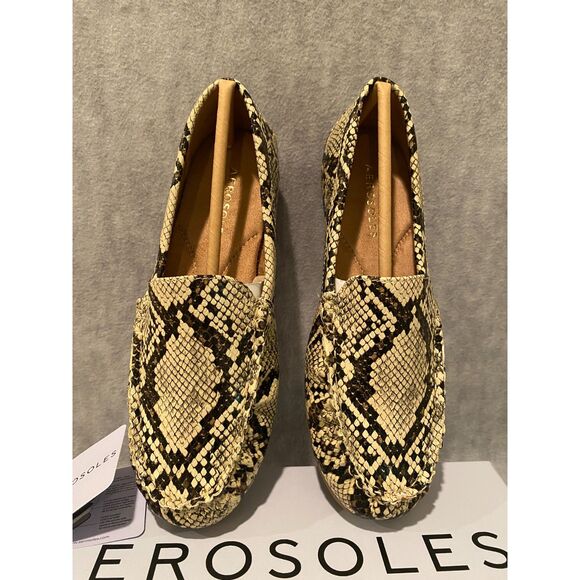 Womens Aerosoles Sz 5.5M Over Drive Loafer Natural Snake Print‎ Flats - Picture 2 of 8